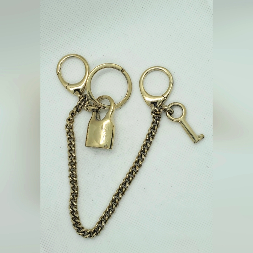 CELINE - Vintage, key chain ring charm gold metal - like new - Picture 4 of 4